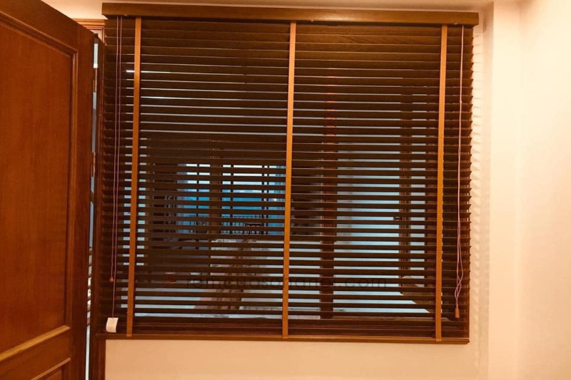 Lắp đặt rèm gỗ tại hà nội